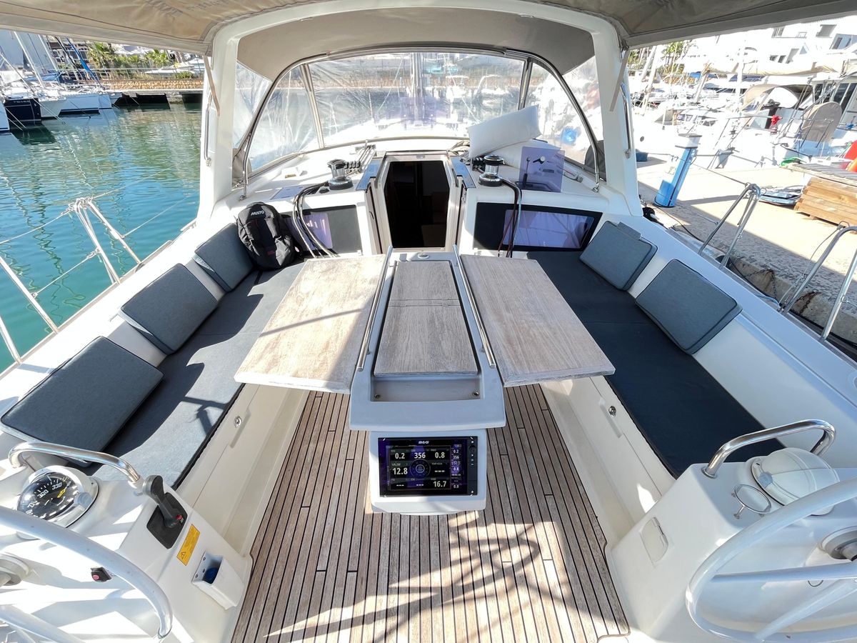 2016 Beneteau 46 