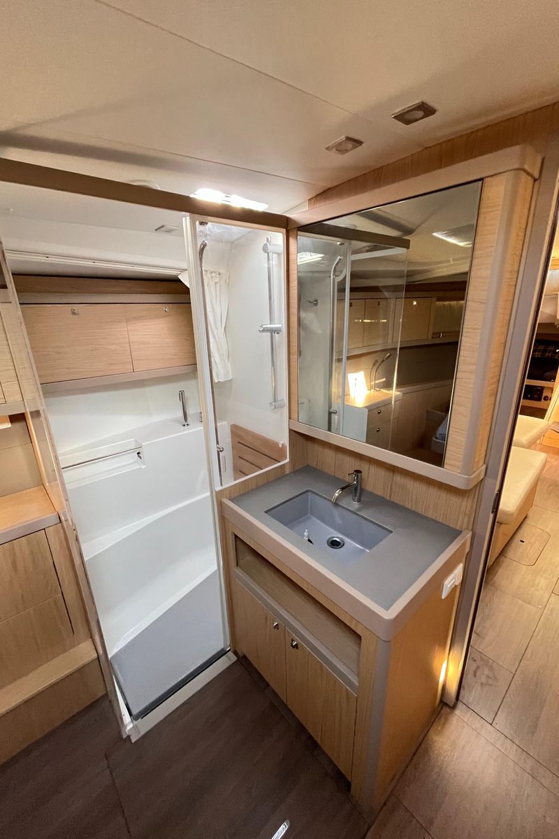 2016 Beneteau 46 