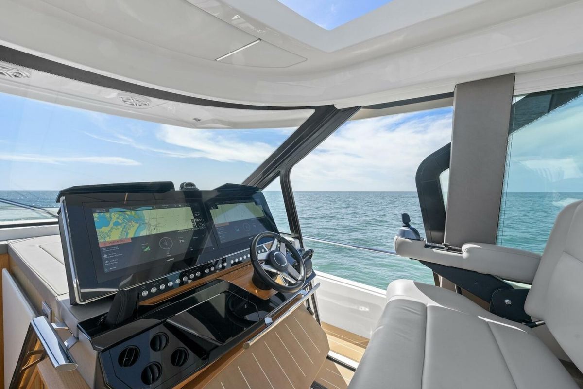 2023 Tiara Yachts 60 