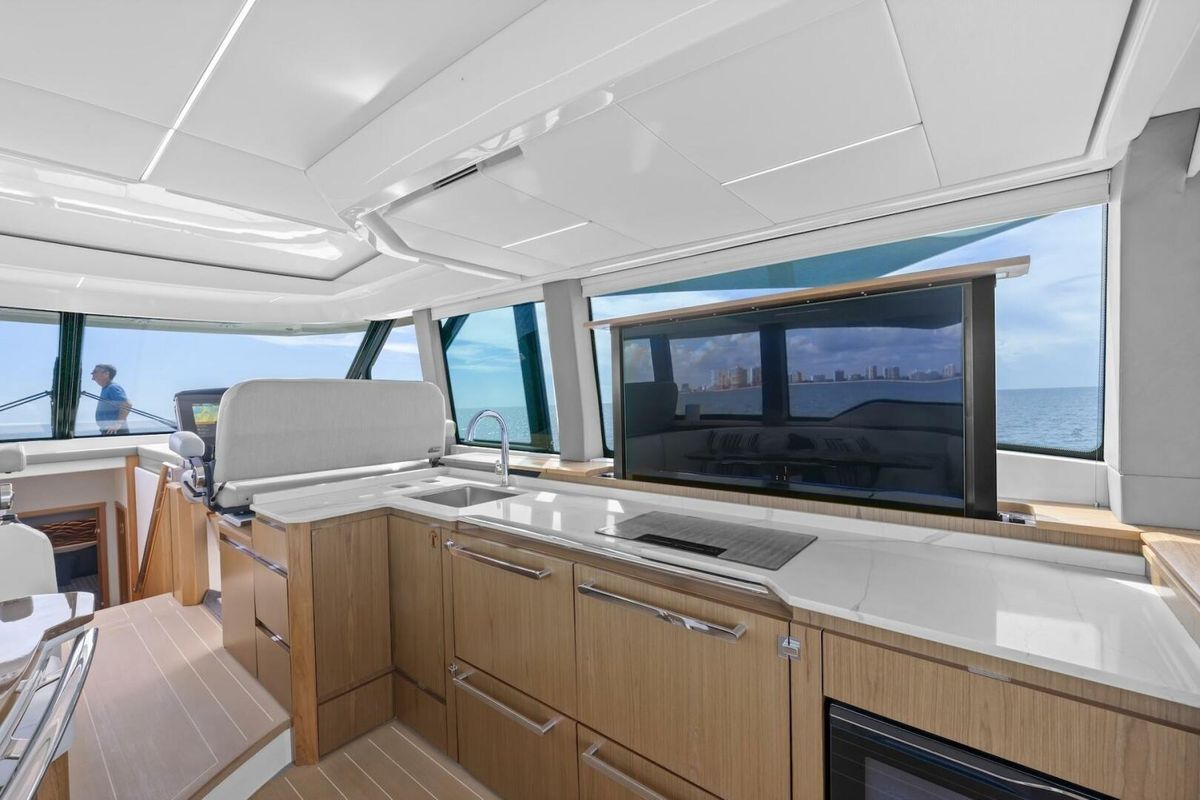 2023 Tiara Yachts 60 