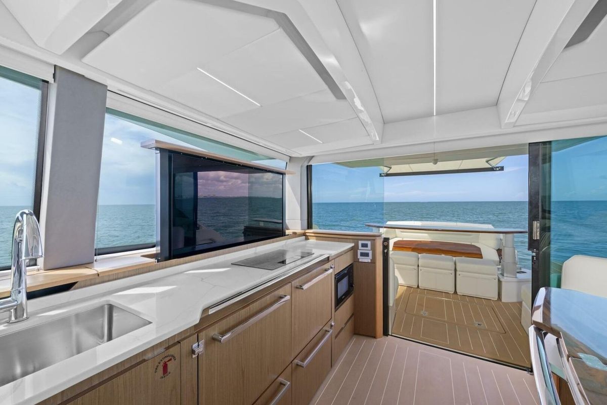 2023 Tiara Yachts 60 