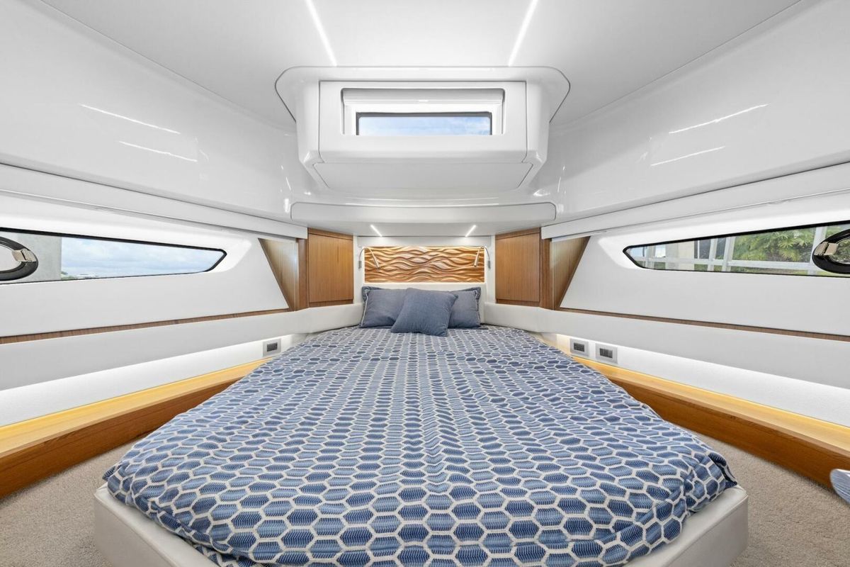 2023 Tiara Yachts 60 