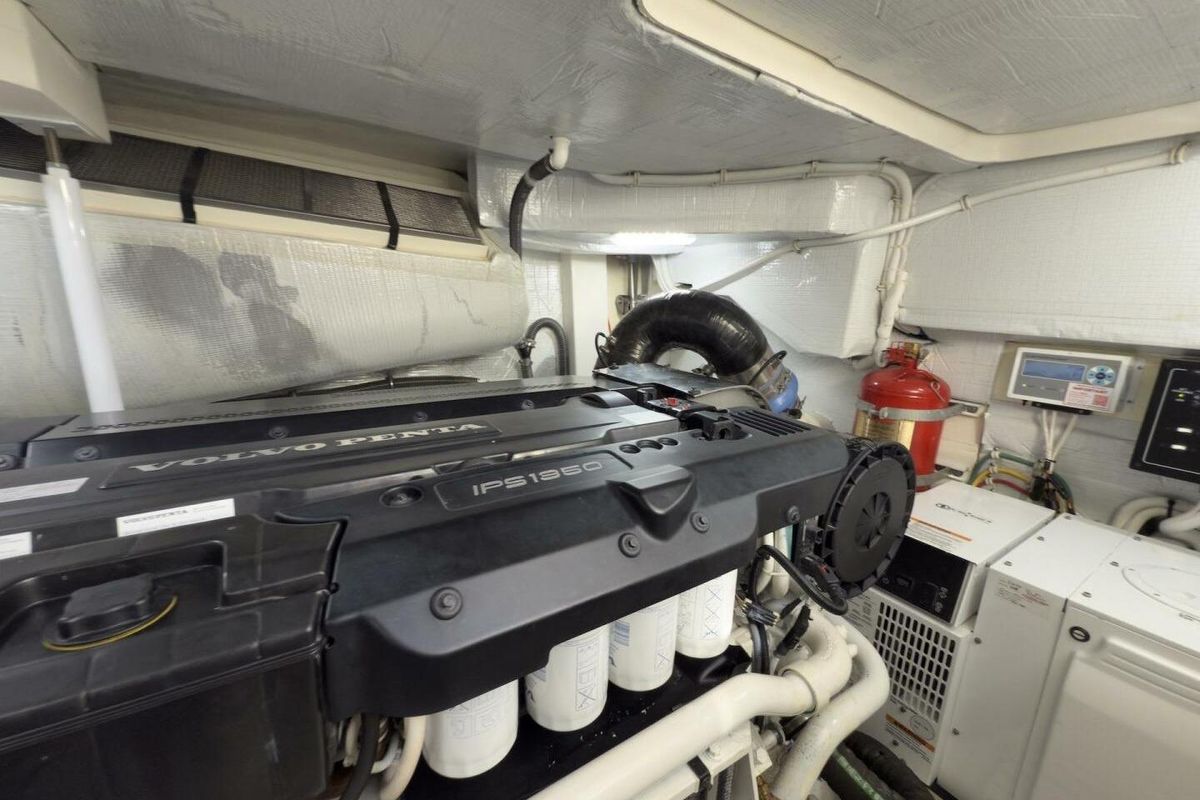 2023 Tiara Yachts 60 