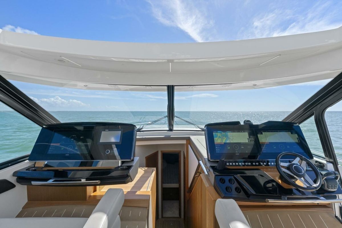 2023 Tiara Yachts 60 