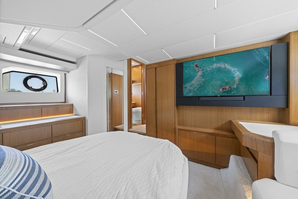 2023 Tiara Yachts 60 