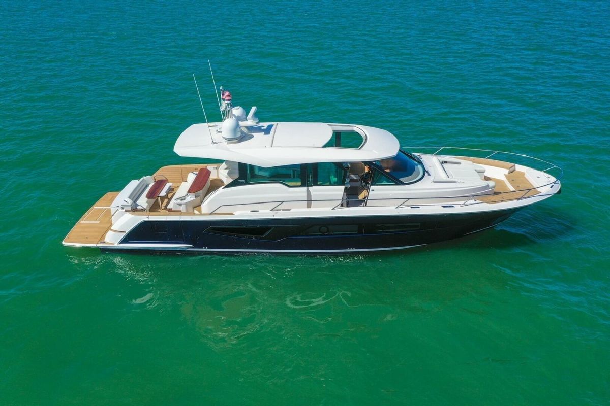 2023 Tiara Yachts 60 