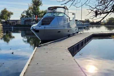 Carver 350 Mariner