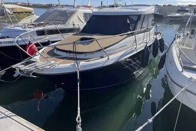 2016 Custom Merry Fisher 855