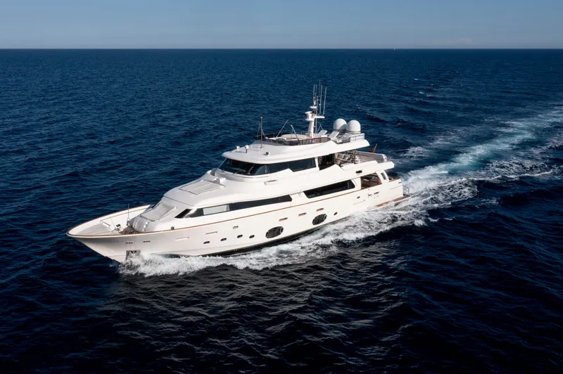 Centurion Yacht Photos Pics 
