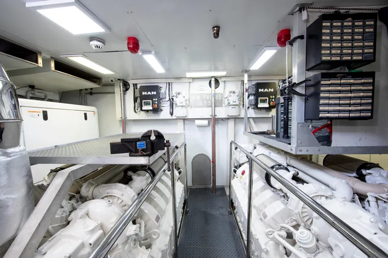 Centurion Yacht Photos Pics 