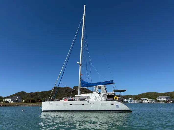 Carolina Breeze Yacht Photos Pics 