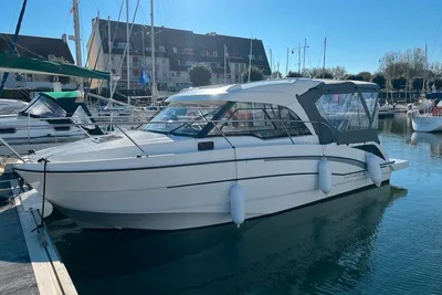 2021 Beneteau Antares 8
