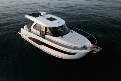 2025 Beneteau Antares 9 OB