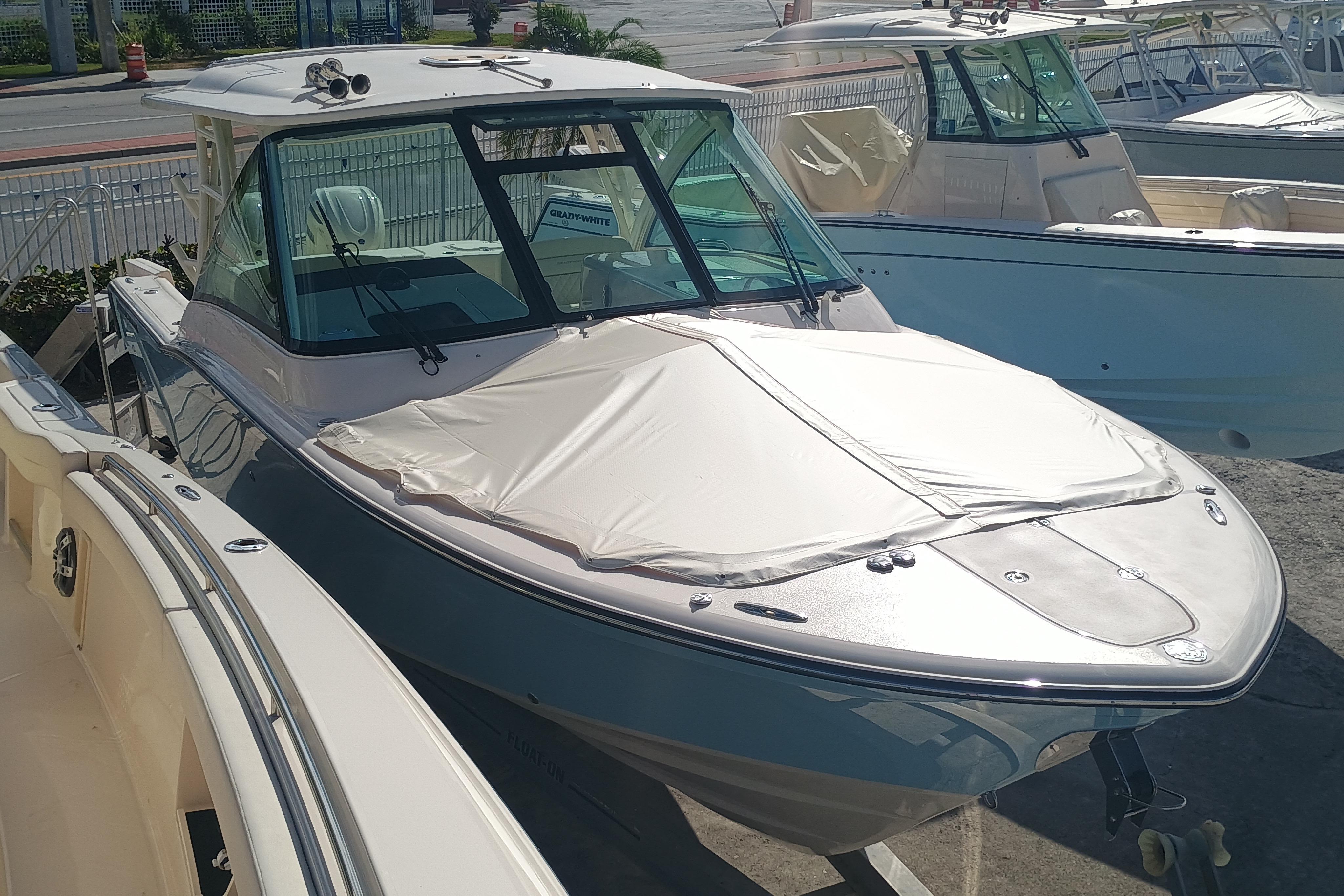 2026 Grady-White Freedom 325 - Image 5