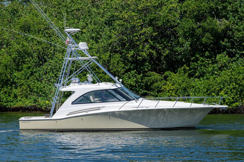 Sola Mia Yacht Photos Pics Hatteras 45 Express Sola Mia - Profile