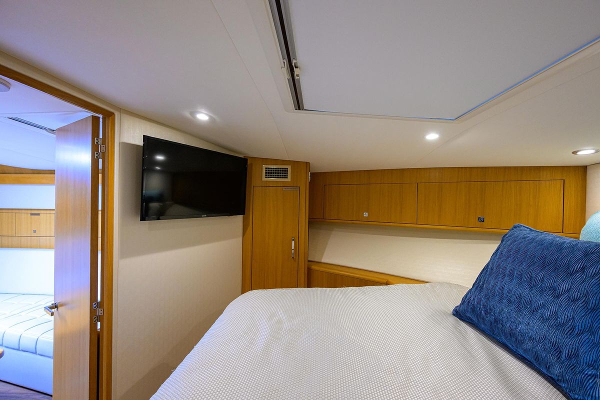 2015 Hatteras 45 