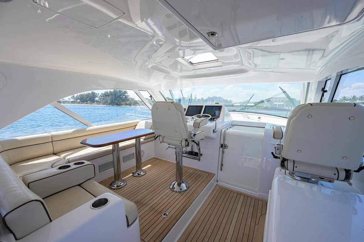 2015 Hatteras 45 