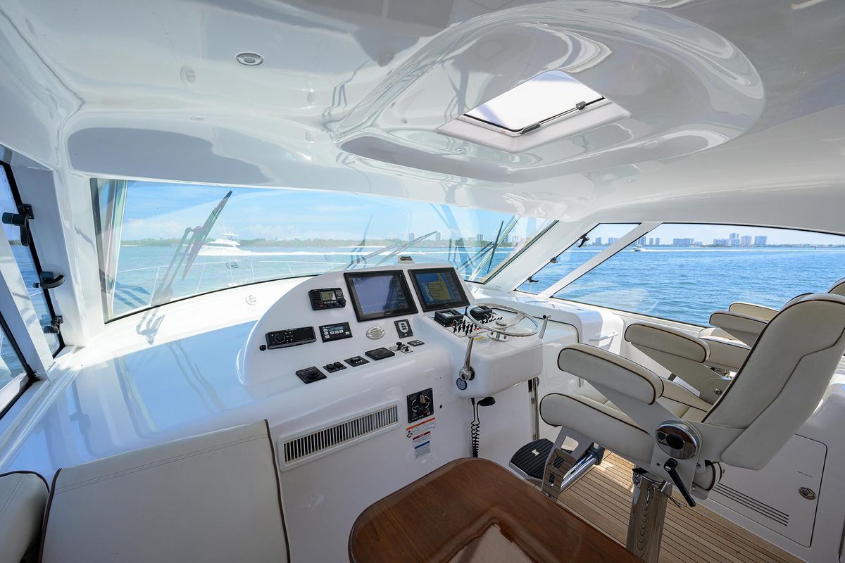2015 Hatteras 45 