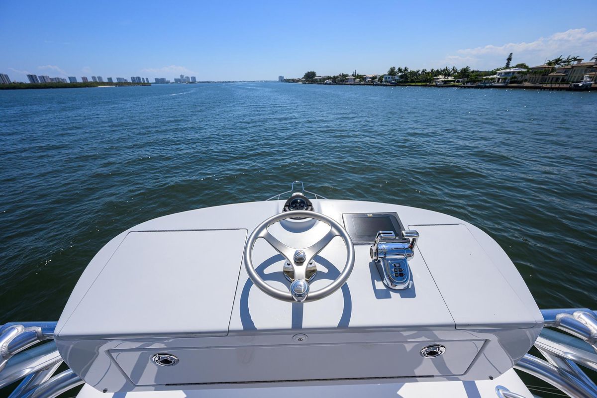 2015 Hatteras 45 