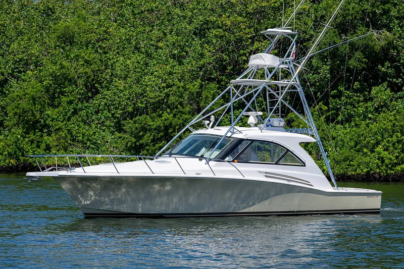 Sola Mia Yacht Photos Pics Hatteras 45 Express Sola Mia - Profile