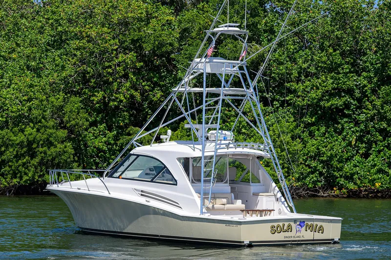 Sola Mia Yacht Photos Pics Hatteras 45 Express Sola Mia - Profile