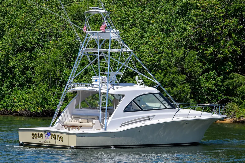 Sola Mia Yacht Photos Pics Hatteras 45 Express Sola Mia - Profile