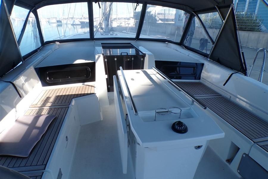 2025 Beneteau 47 
