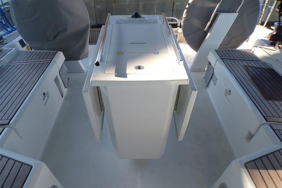 2025 Beneteau 47 