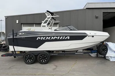 Moomba Max