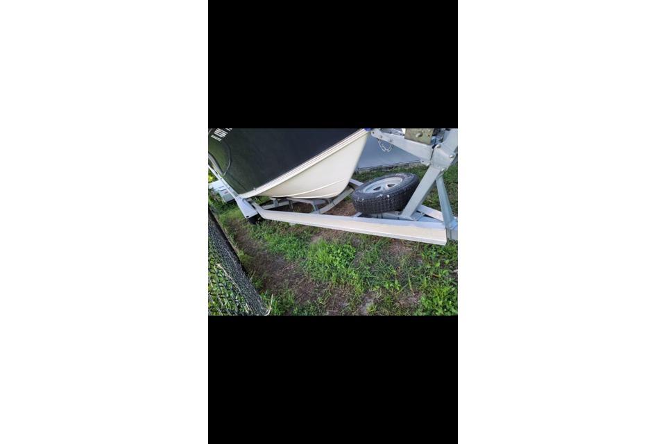 Mako 212 Center Console