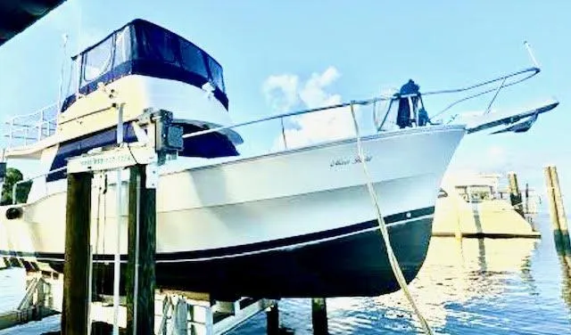 Merci Poulet Yacht Photos Pics 