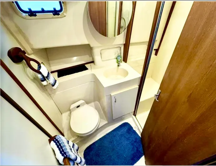 Merci Poulet Yacht Photos Pics 