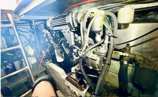 Merci Poulet Yacht Photos Pics 