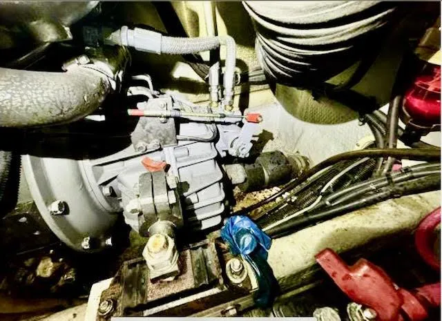 Merci Poulet Yacht Photos Pics 