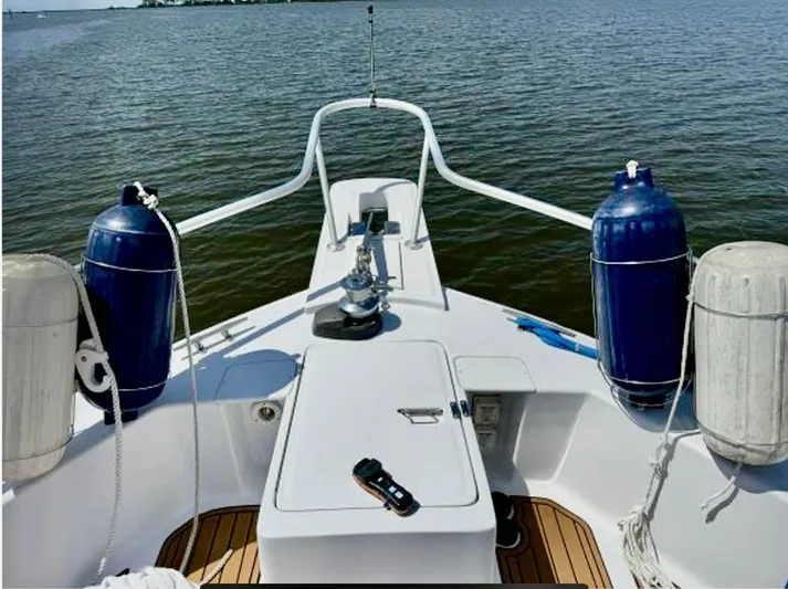 Merci Poulet Yacht Photos Pics 