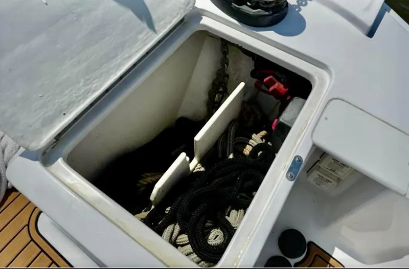 Merci Poulet Yacht Photos Pics 