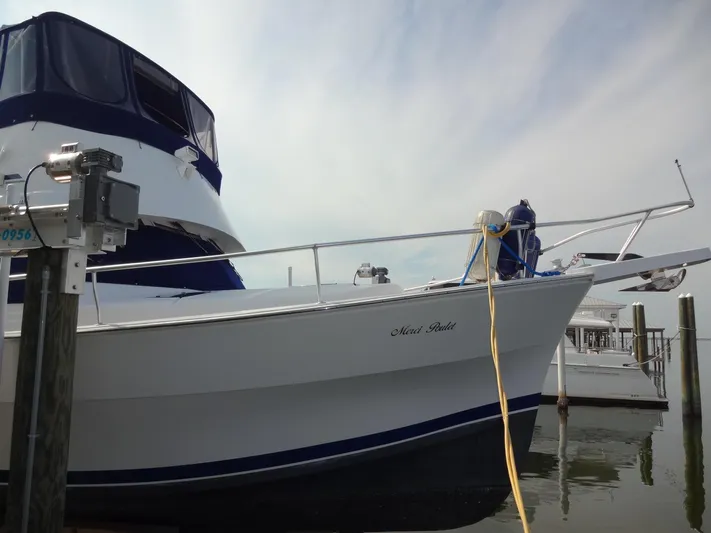 Merci Poulet Yacht Photos Pics 