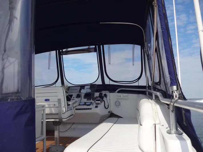 Merci Poulet Yacht Photos Pics 