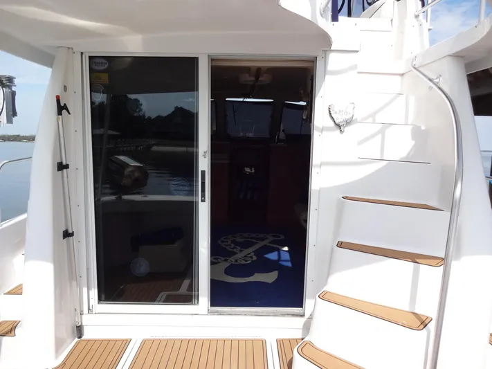 Merci Poulet Yacht Photos Pics 