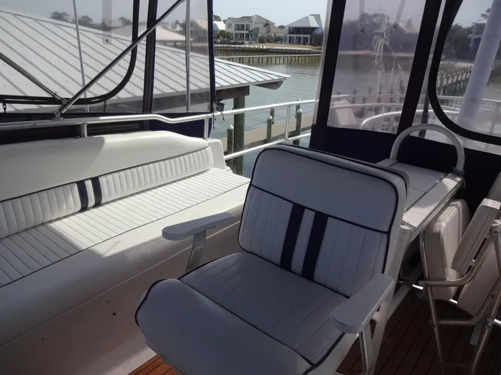 Merci Poulet Yacht Photos Pics 