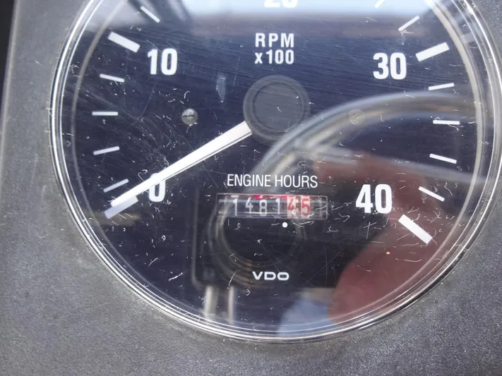 Merci Poulet Yacht Photos Pics 