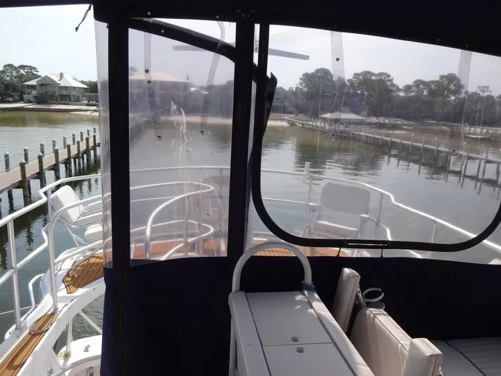 Merci Poulet Yacht Photos Pics 