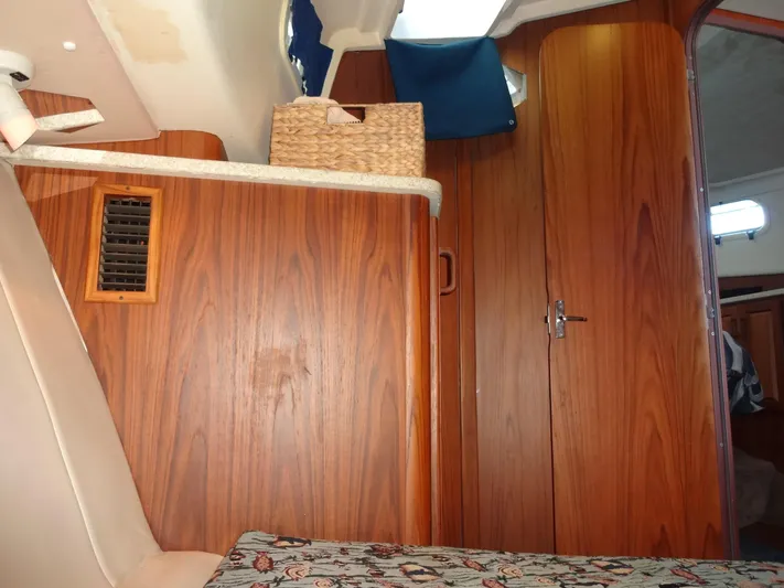 Merci Poulet Yacht Photos Pics 