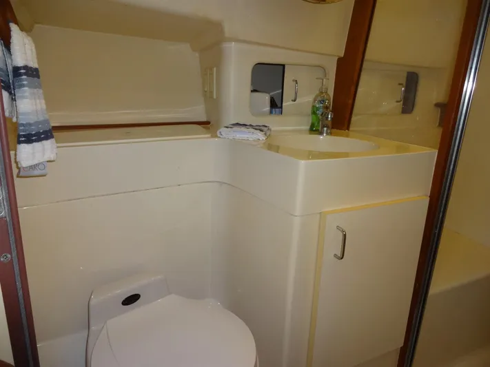 Merci Poulet Yacht Photos Pics 