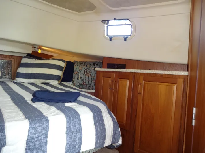 Merci Poulet Yacht Photos Pics 