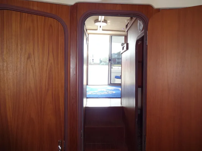 Merci Poulet Yacht Photos Pics 