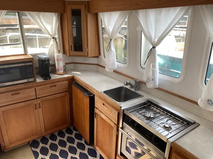 Blue Comet Yacht Photos Pics 