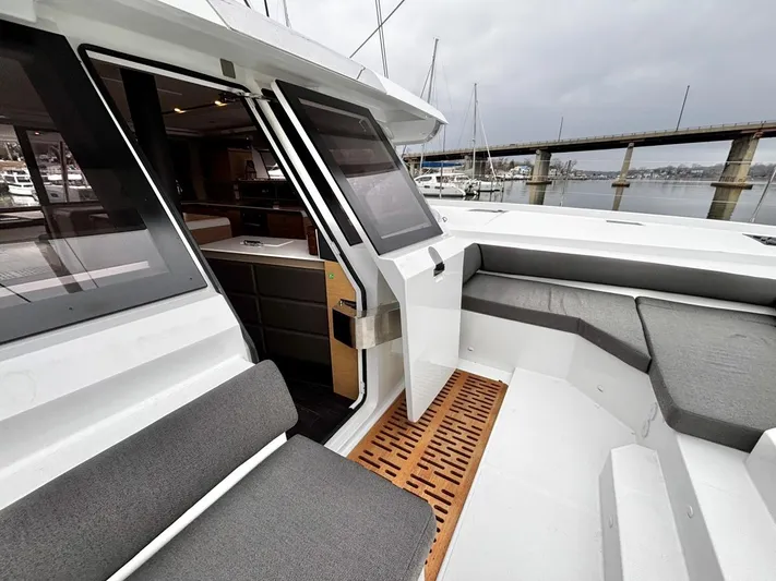 Therapy Yacht Photos Pics 