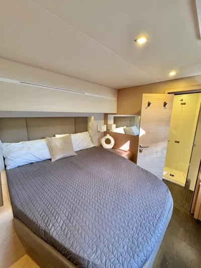 Therapy Yacht Photos Pics 