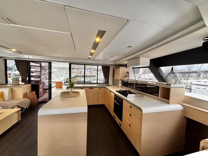 Therapy Yacht Photos Pics 